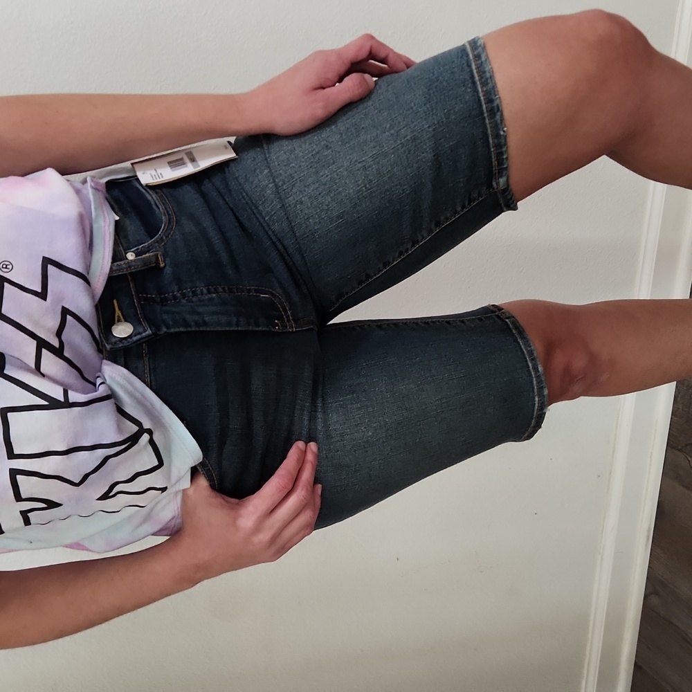 Jessica Simpson Ventura Bermuda shorts ongoing
